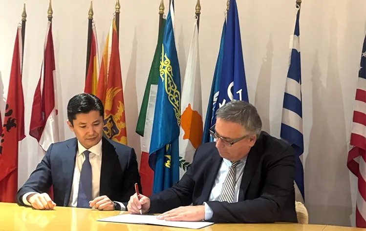 The Rector of Webster Athens, Vasilis J. Botopoulos and the Ambassador of the Republic of Kazakhstan to the Hellenic Republic, Timur Sultangozhin, sign the Memorandum of Understanding between the Embassy of Kazakhstan in Greece and Webster Athens, strengthening academic cooperation and international educational partnerships. 
