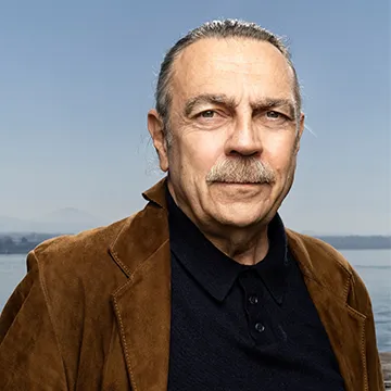 Panos Thomaidis headshot